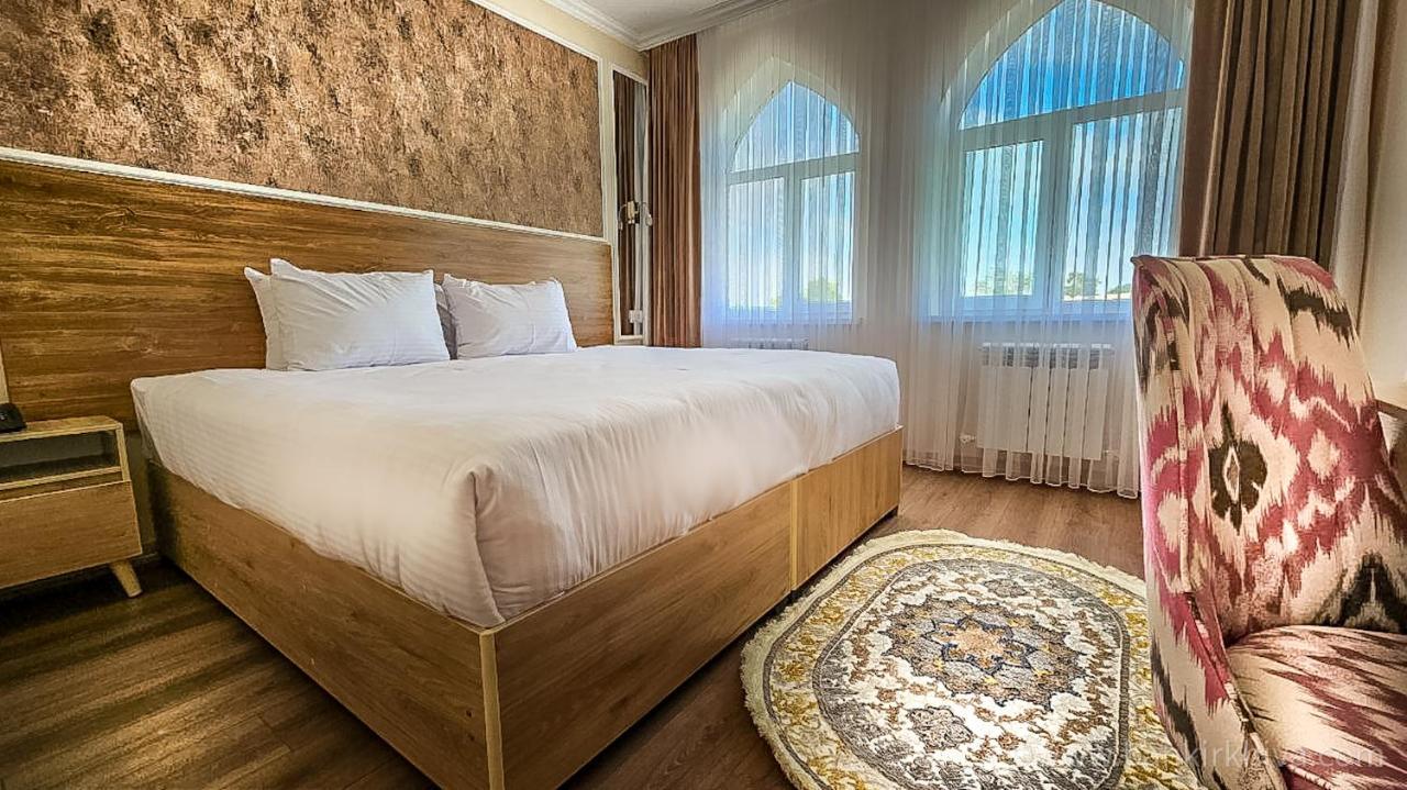 Hotel Bankir 希瓦 外观 照片